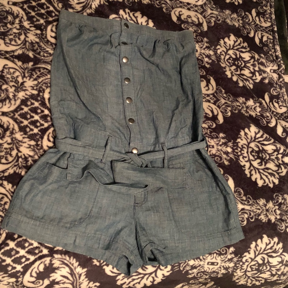 Strapless Express Romper - Picture 1 of 4